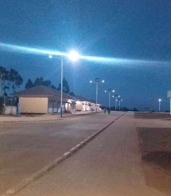 通江县非洲科特迪瓦太阳能路灯工程